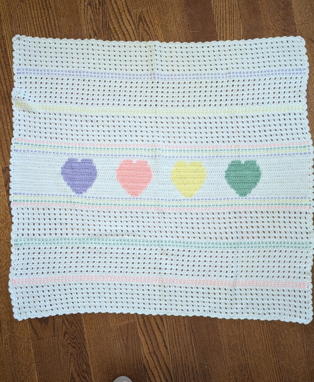 Handmade Crochet Pastel Heart Baby Blanket Vintage Style Carriage Cover 38"X38"